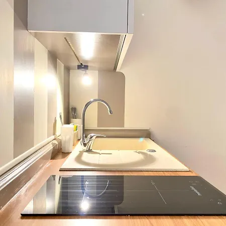 Bed and breakfast Roome 4*