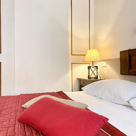 Bed & Breakfast Roome